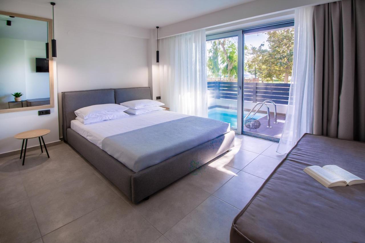 Aelia Seaside Luxury Suites ني كارفالي المظهر الخارجي الصورة