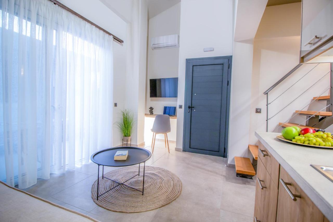 Aelia Seaside Luxury Suites ني كارفالي المظهر الخارجي الصورة