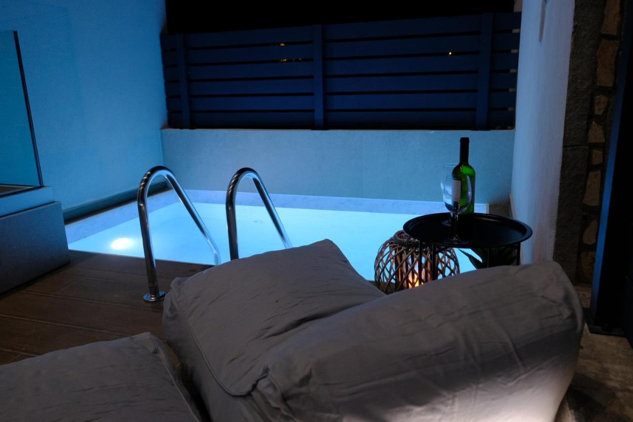 Aelia Seaside Luxury Suites ني كارفالي المظهر الخارجي الصورة