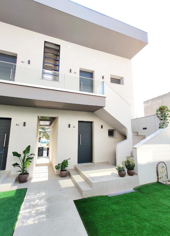 Aelia Seaside Luxury Suites ني كارفالي المظهر الخارجي الصورة