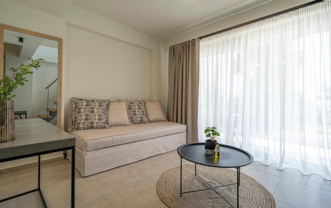 Aelia Seaside Luxury Suites ني كارفالي المظهر الخارجي الصورة